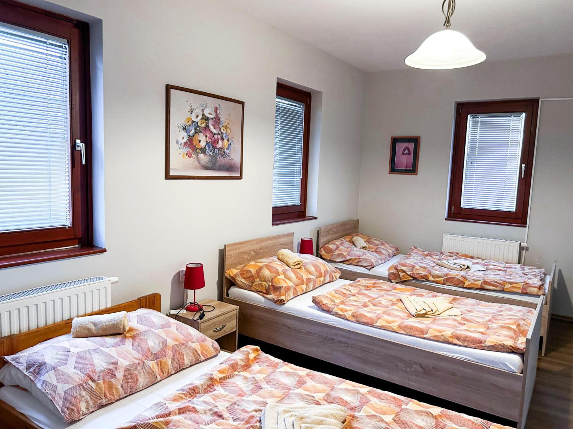 Malom Panzio Bed & Breakfast Kiskunfelegyhaza Exterior photo