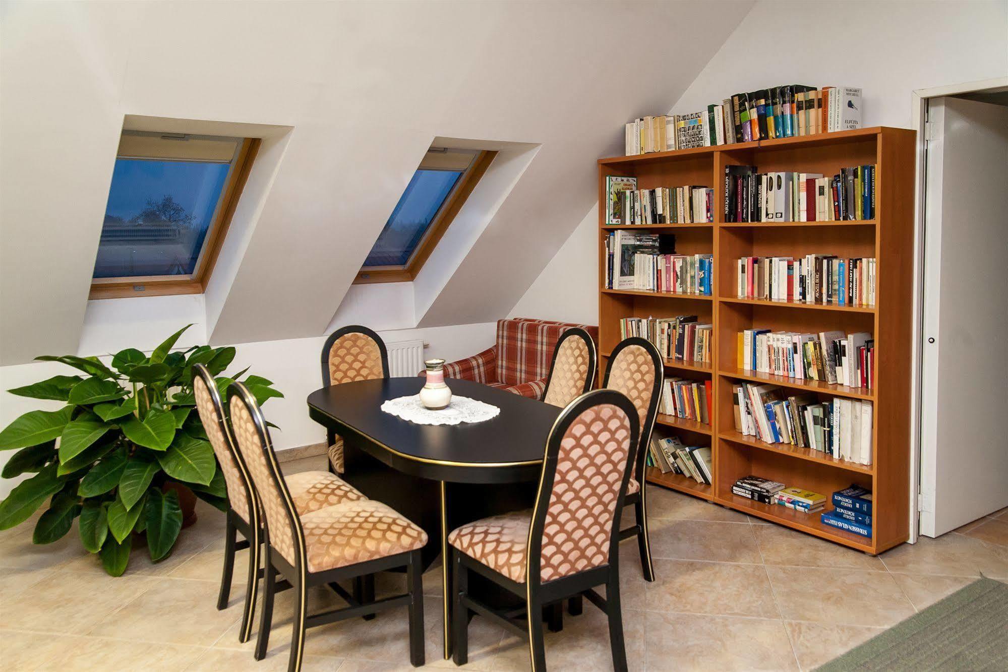 Malom Panzio Bed & Breakfast Kiskunfelegyhaza Exterior photo